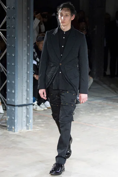 Look 22